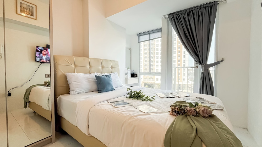 Small Minimalist Studio Apartment At Tokyo Riverside Pik 2