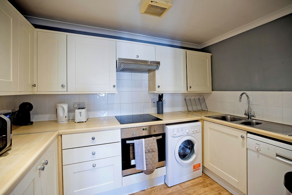 Imperial Meridian Place Apartment