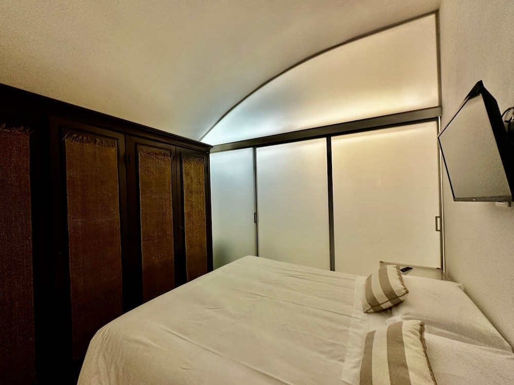 Domus Historic Rome Palazzo Modern Luxury Near Piazza Navona