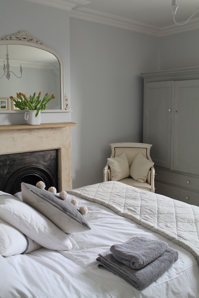 Roundhill Farmhouse
