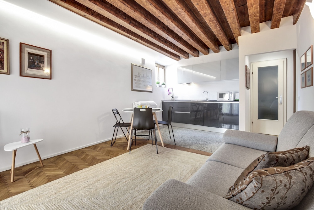 Guglie Design Apartments