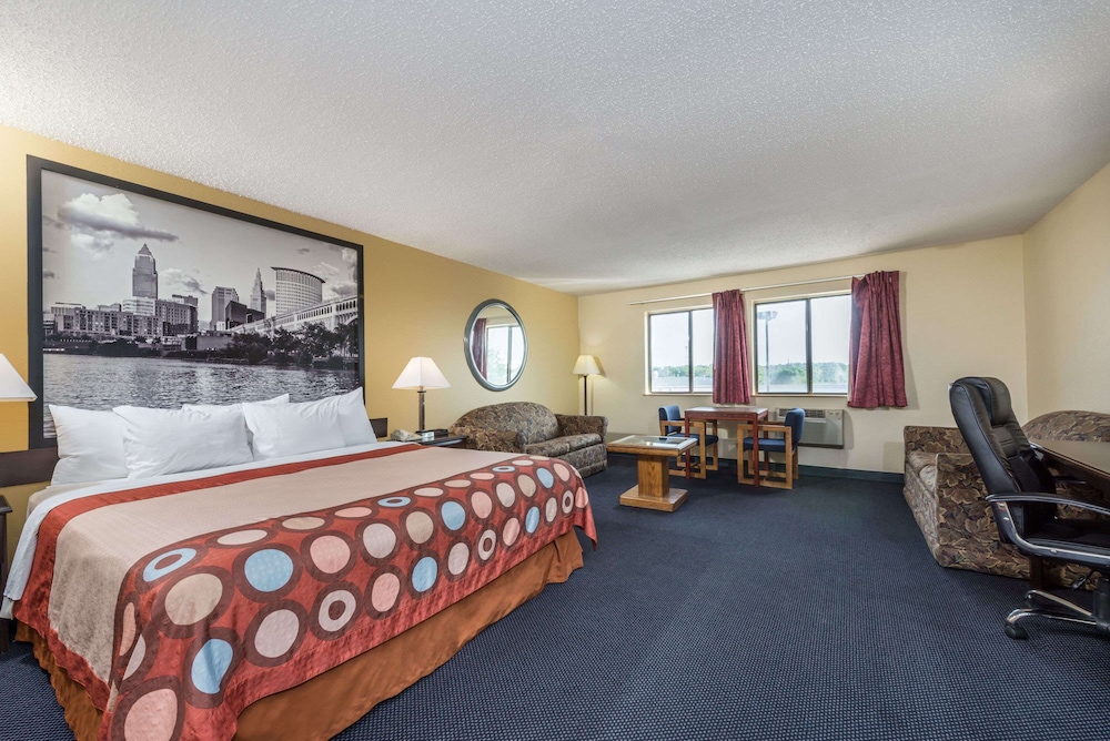 Super 8 by Wyndham Franklin/Middletown Area view 5