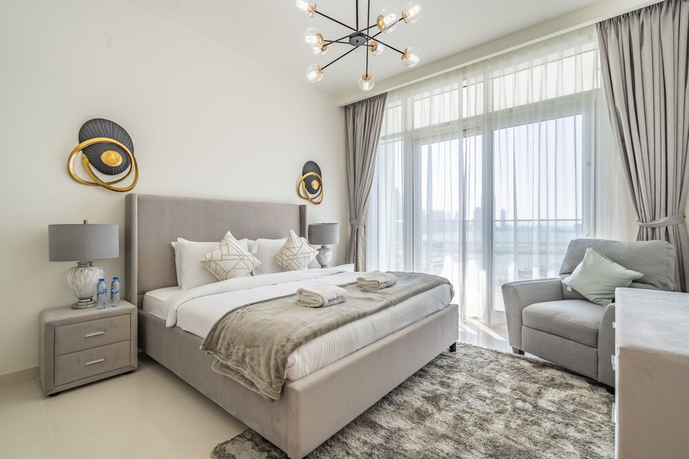 Dubai Harbour- Sunrise Bay 1 602