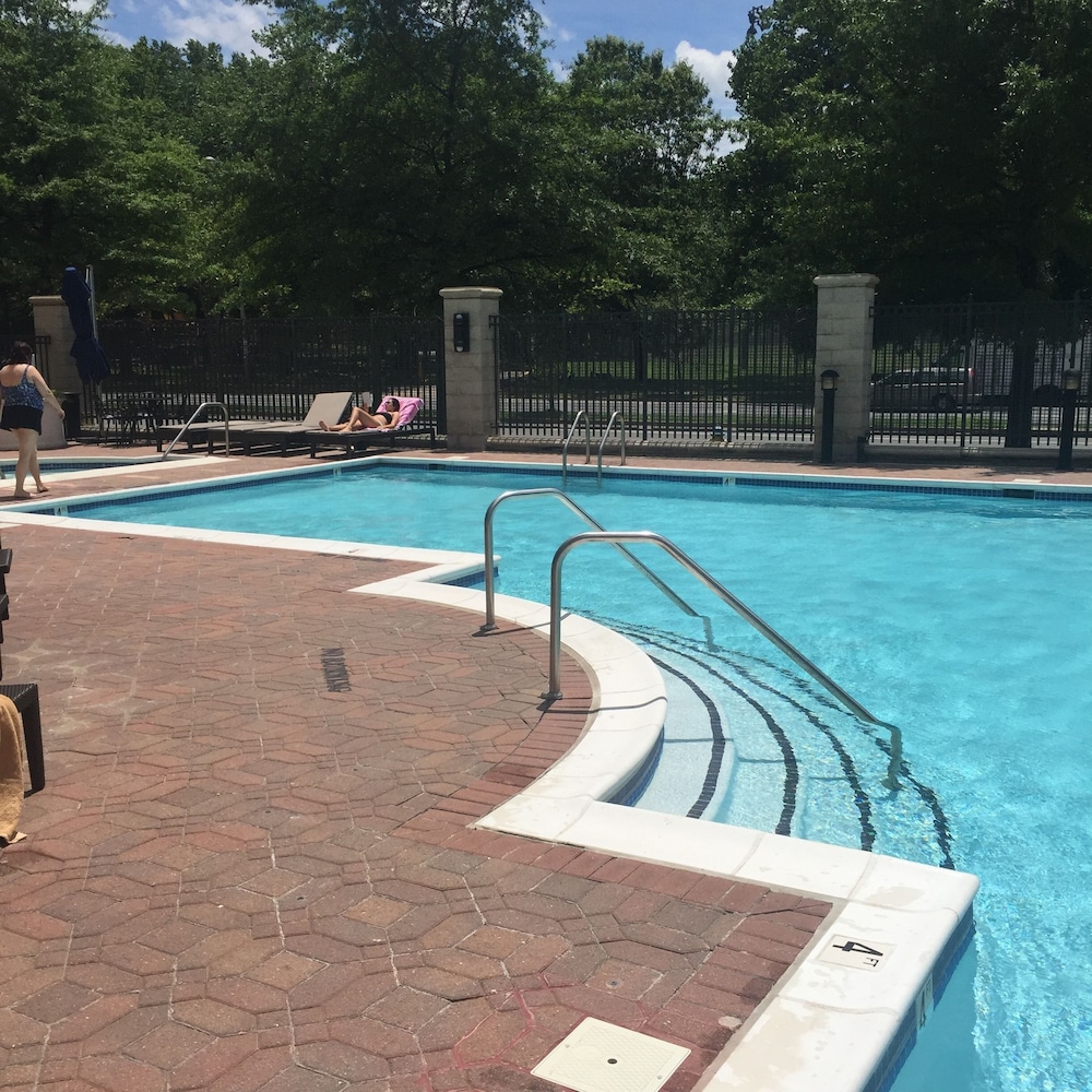 Instrata by Executive Apartments