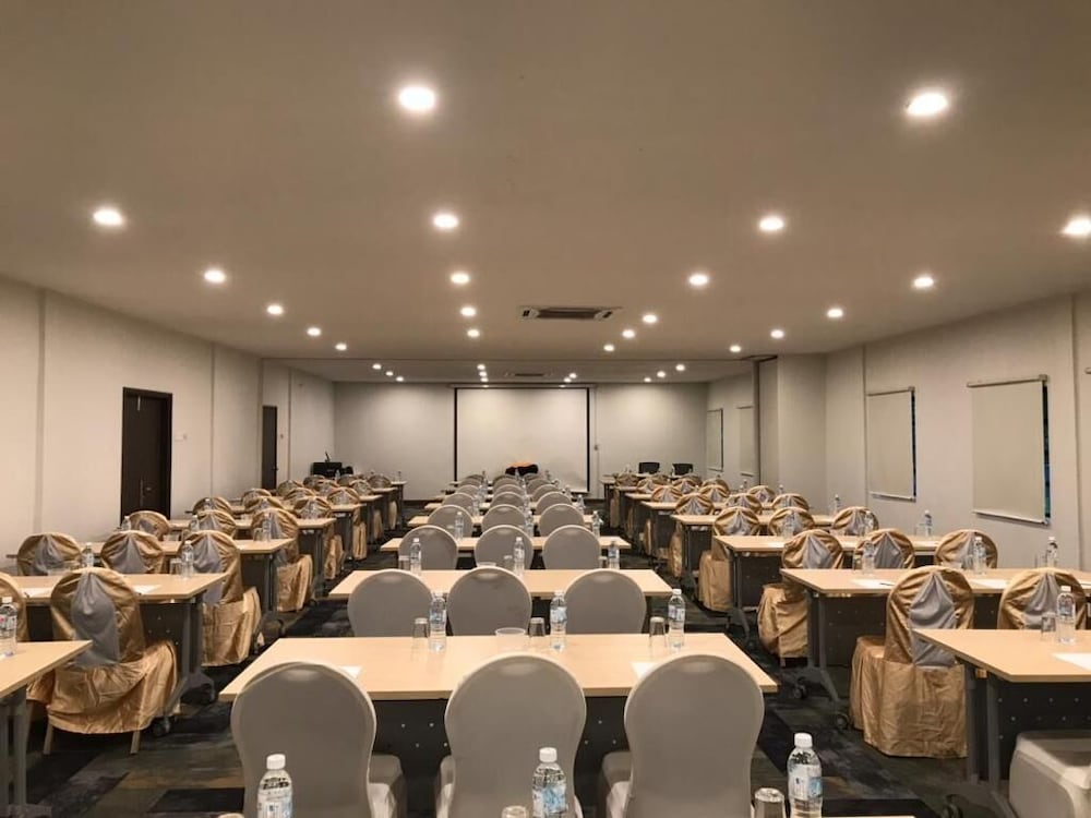 meeting & event spaces