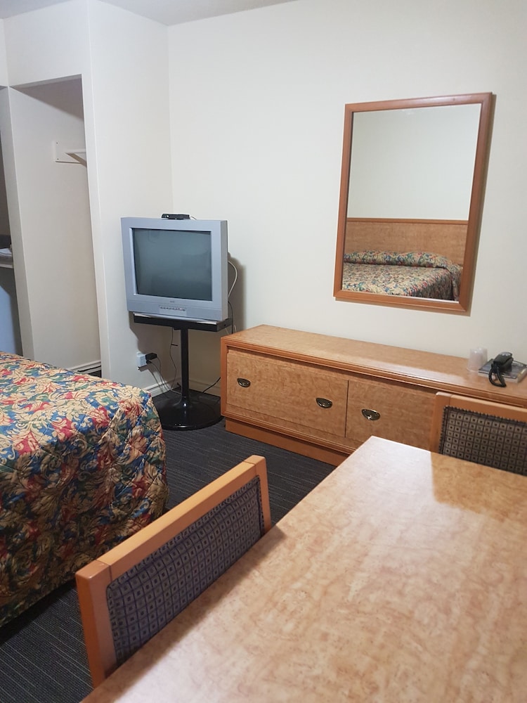 Windsor Vacations - Traveller's Choice Motel - Property Image 26
