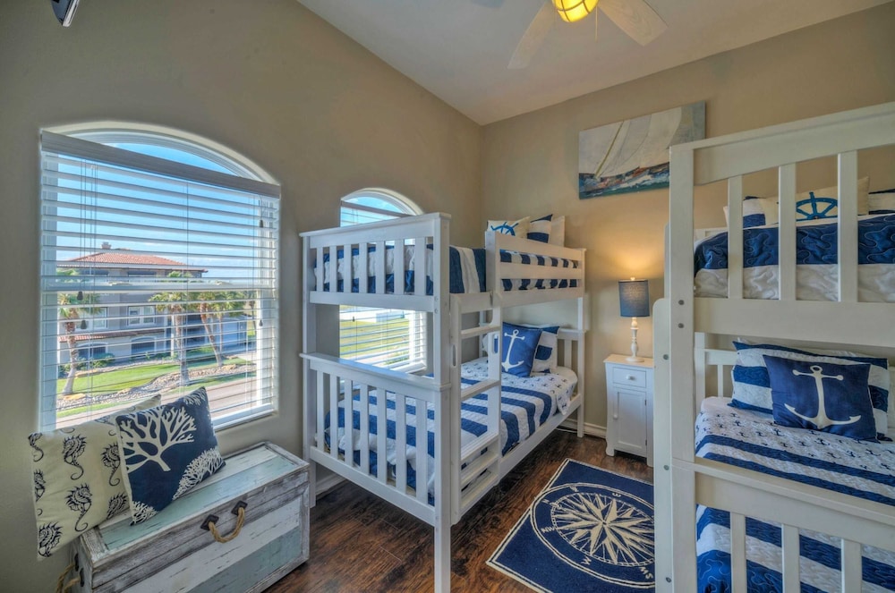 2 Homes, Sleeps 22 Steps to the Beach, Private Pool, Fire Pit, Balcony Views