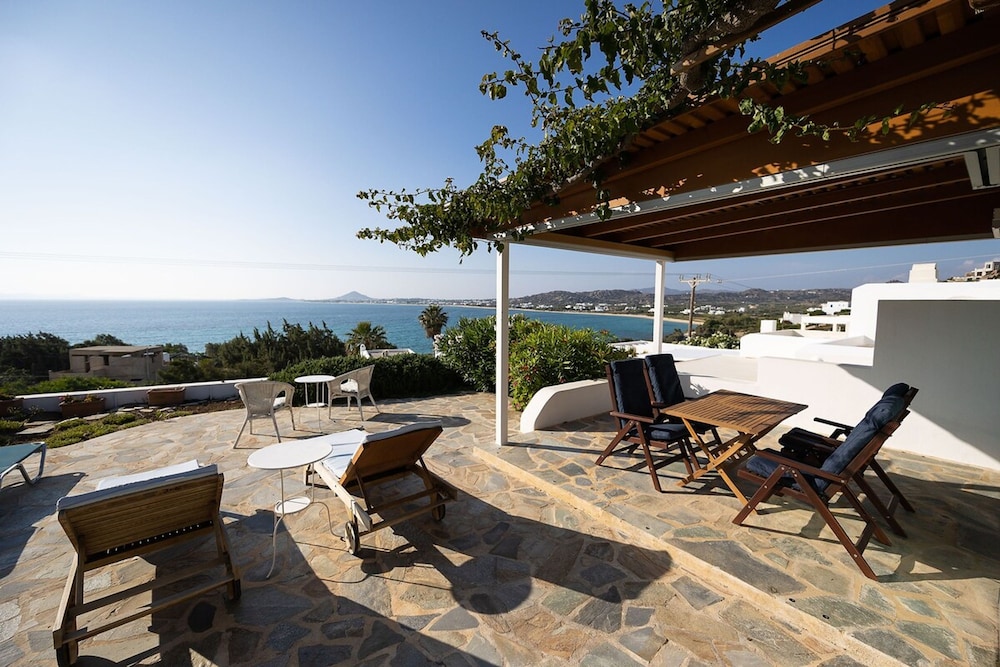 B5 Three Bedroom Home View Spectacular sea Views