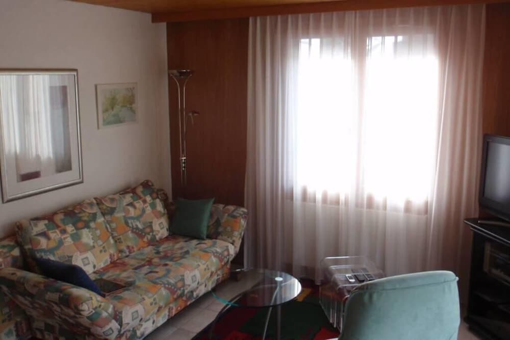 3.5-Zimmer Ferienwohnung Ski-In - Ski-Out view 4