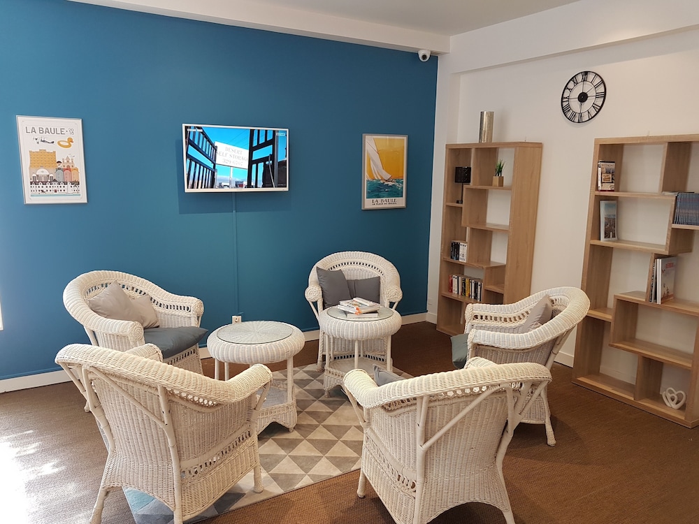 La Baule-Escoublac Vacations - Hotel Les Tennis Men - Property Image 1