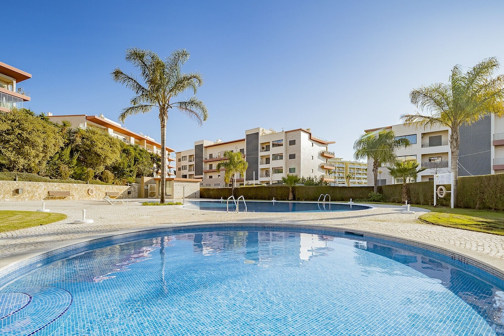 Lagos Central 1 With Pool by Homing