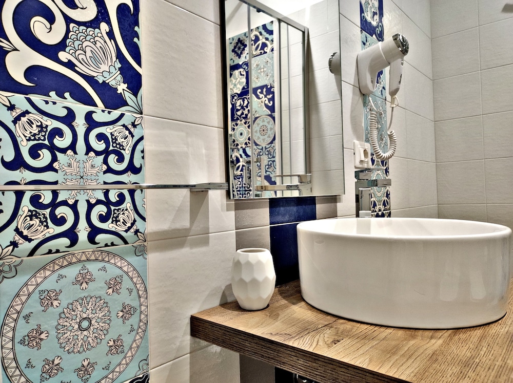 Kéramos Luxury Rooms