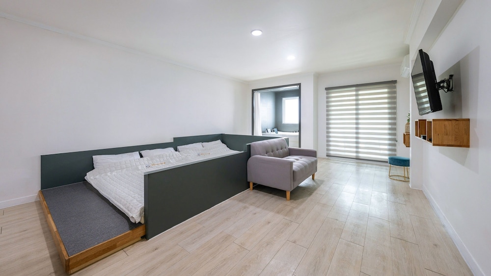 Gyeongju The Stay Spa Pension