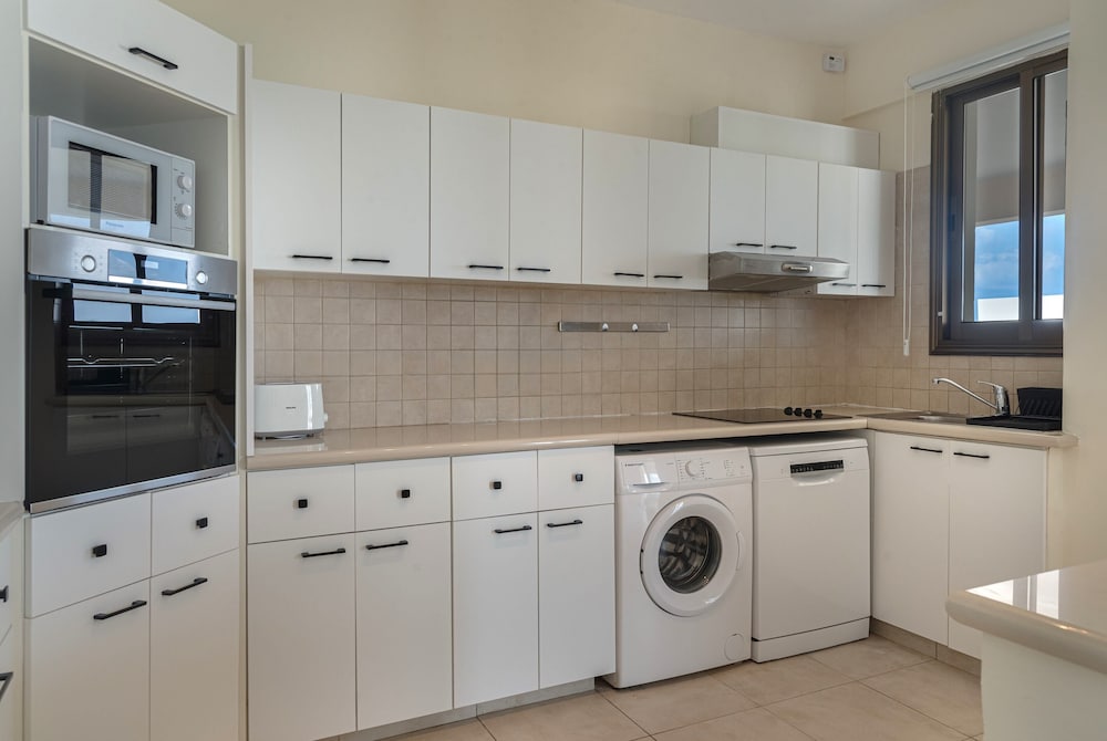 Phaedrus Living: Paphos Old Town Seaview Flat