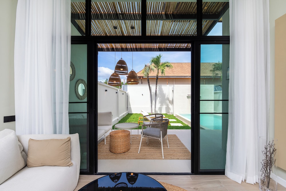 Onyx Villas by TropicLook