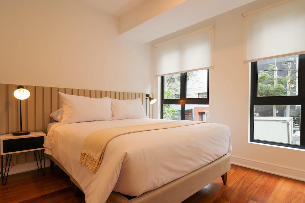 Cozy 2BR With Incredible Balcony in Miraflores