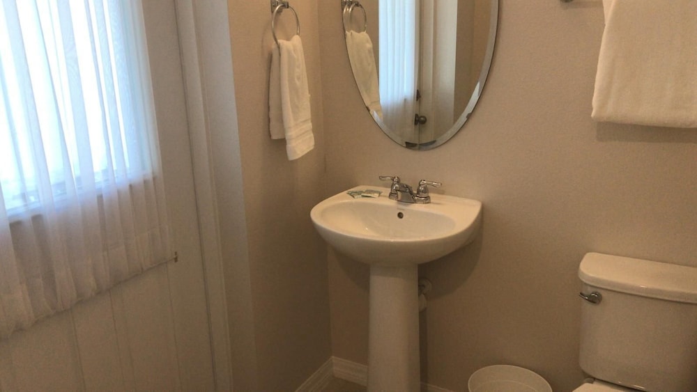 3bd/3.5ba Retreat With Private Pool Solara Resort