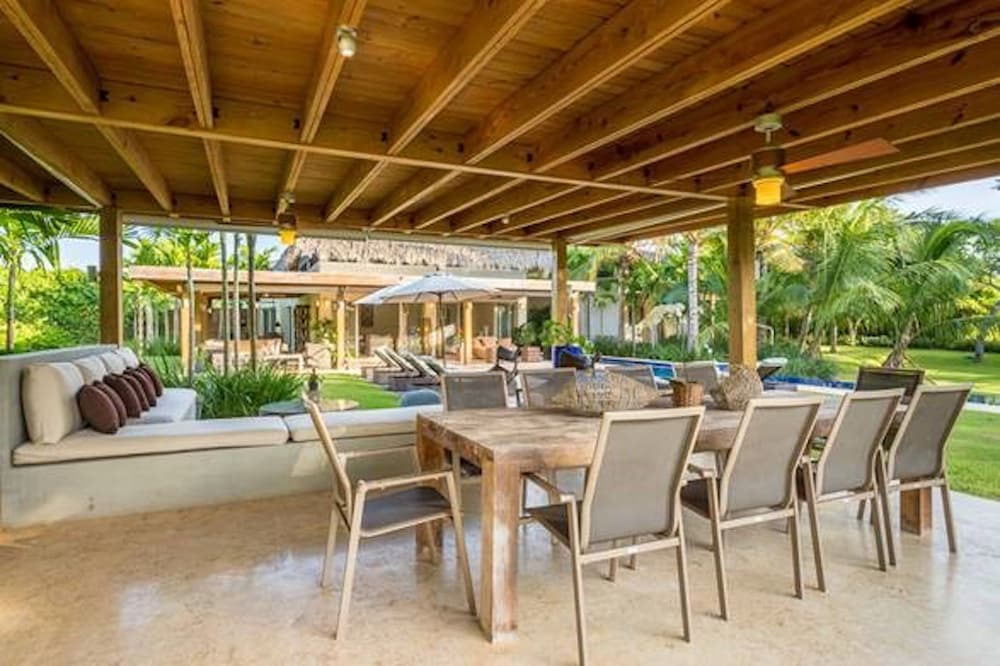 Agape Villa by Unlimited Luxury Villas