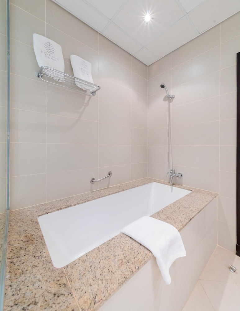 DXB - Anantara - 718 - PJ