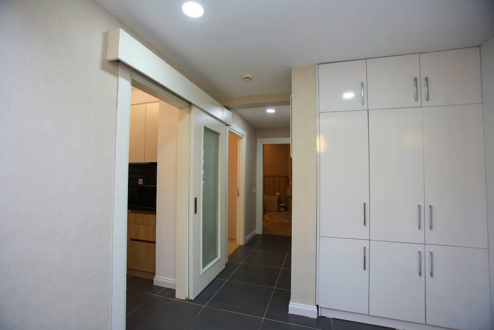 Lovely 2-bedroom Apartment in Basaksehir