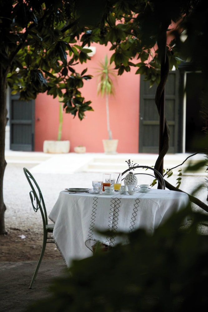 Petra Country House