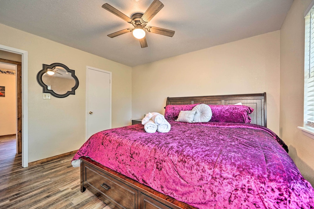 Private Hot Tub & Yard: Secluded Broken Bow Home! view 5