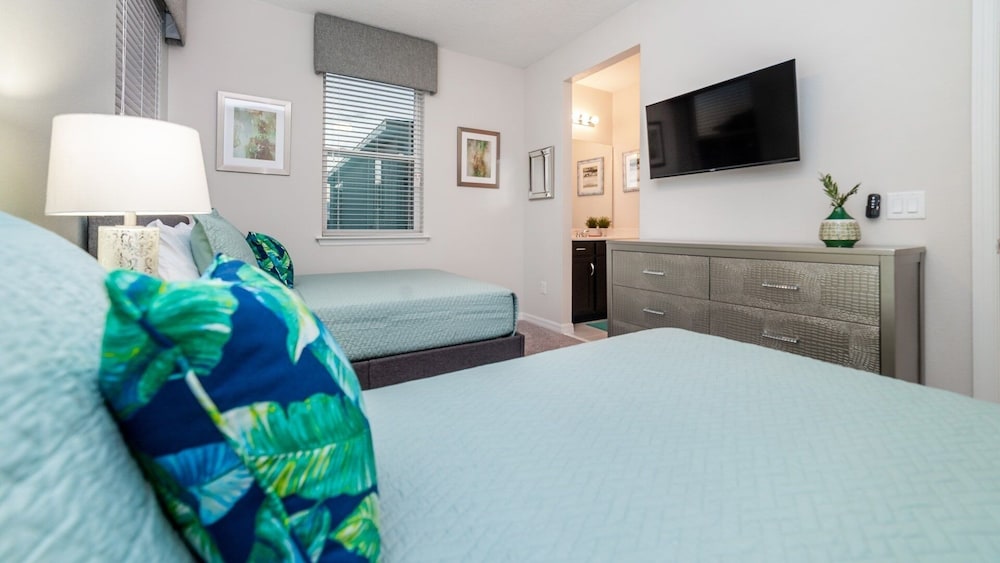 Solara Resort 4 Bedroom Private Pool Home 4 Home