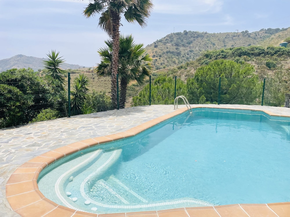 Casa Rural Comares con Piscina Privada by At Home