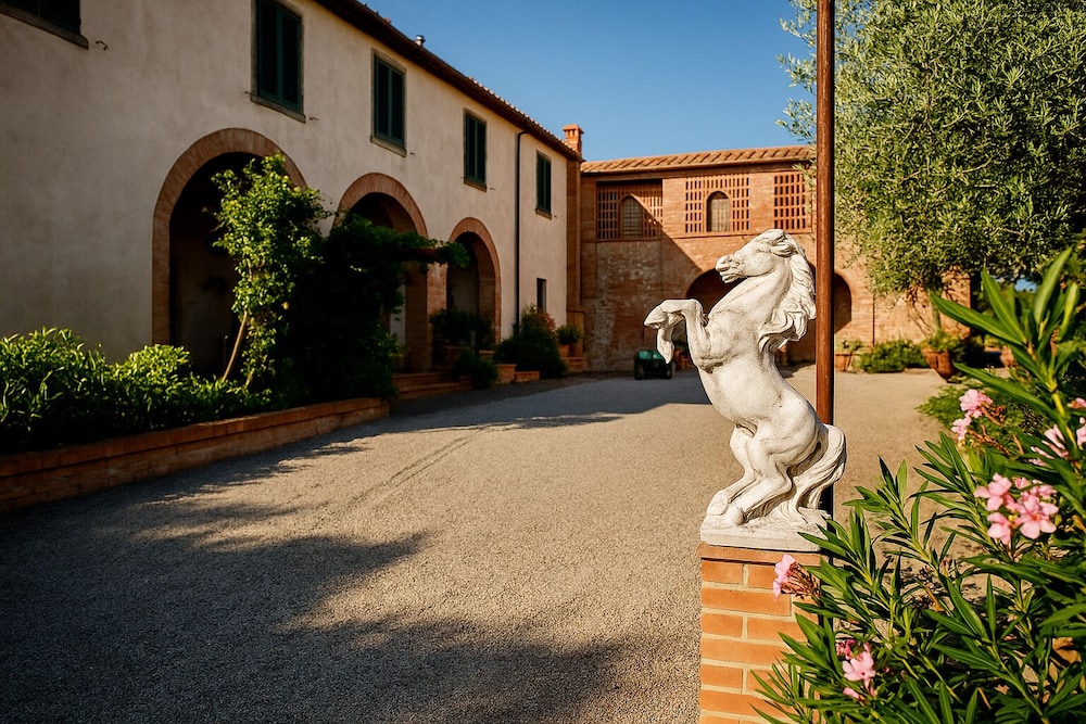 Tenuta dei Mandorli Pool Wifi Peccioli
