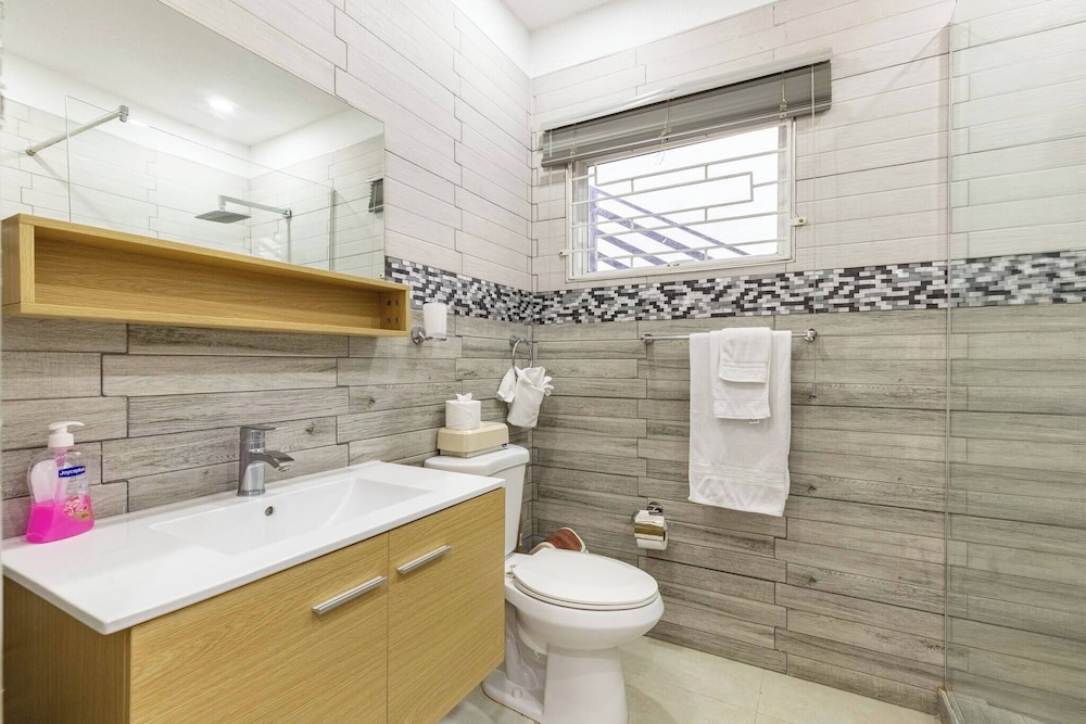 2 Bedroom Apartment Near Ocho Rios