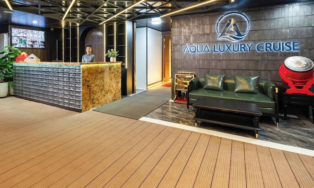 Aqua Luxury Cruise