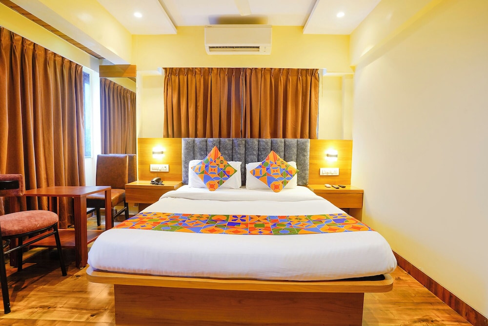 Fabhotel Ratna Mahal