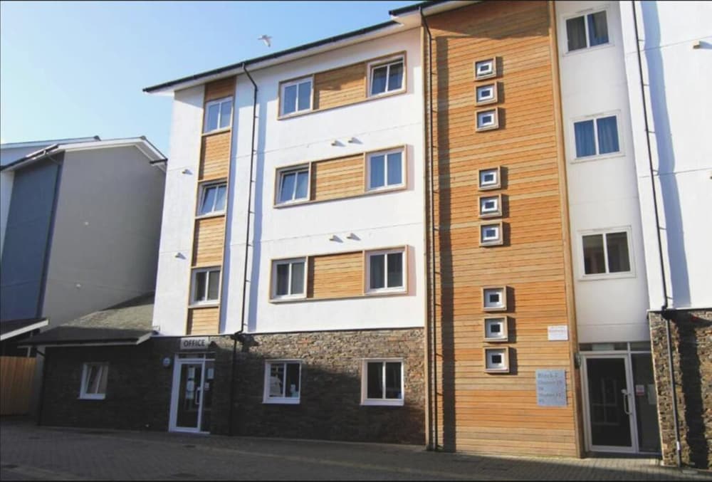 Stylish Rooms PENRYN view 5