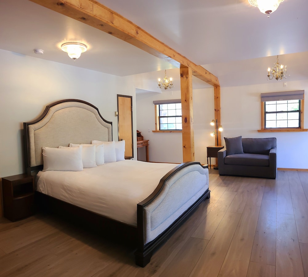 McGee Creek Lodge view 5