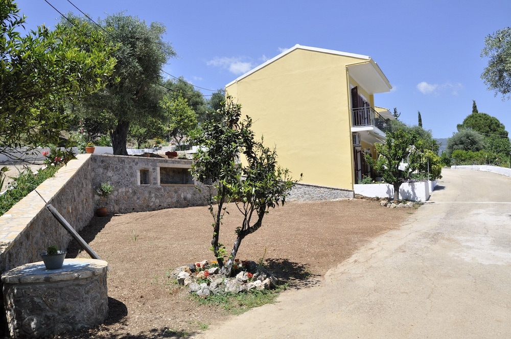 Braziliana Apartments