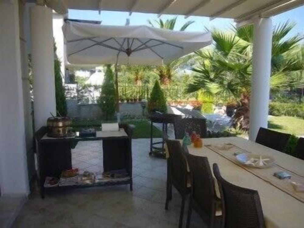 Photo 23