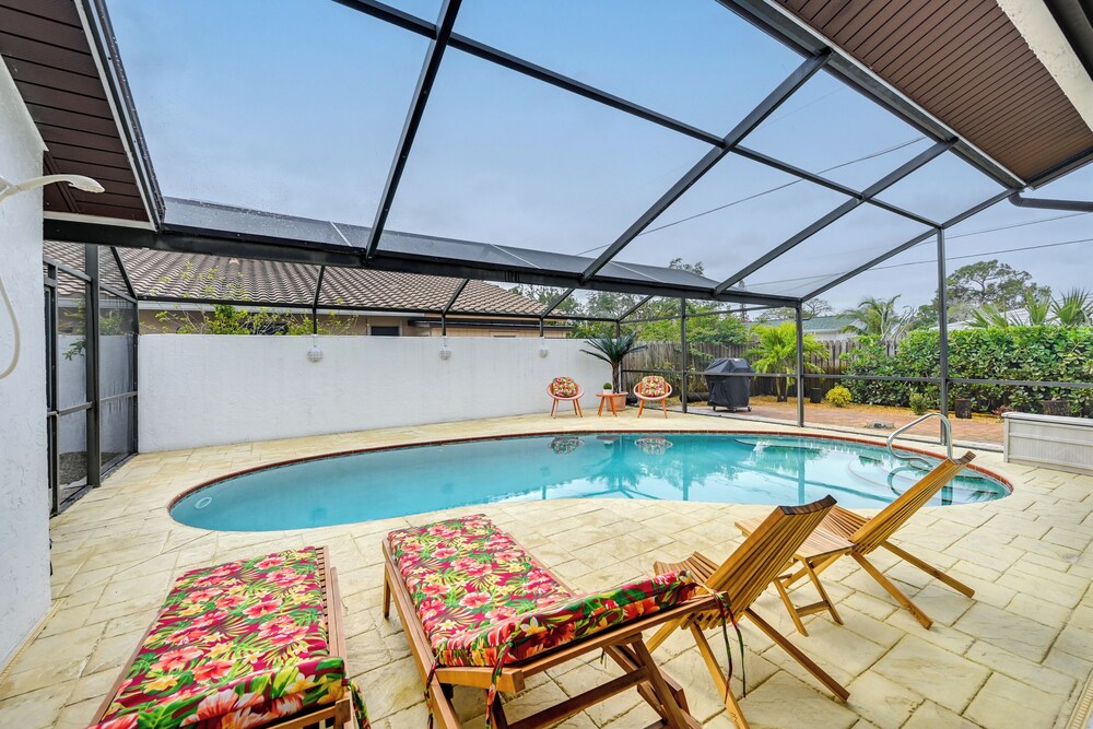 4 Mi to Ocean: Bonita Springs Oasis w/ Heated Pool