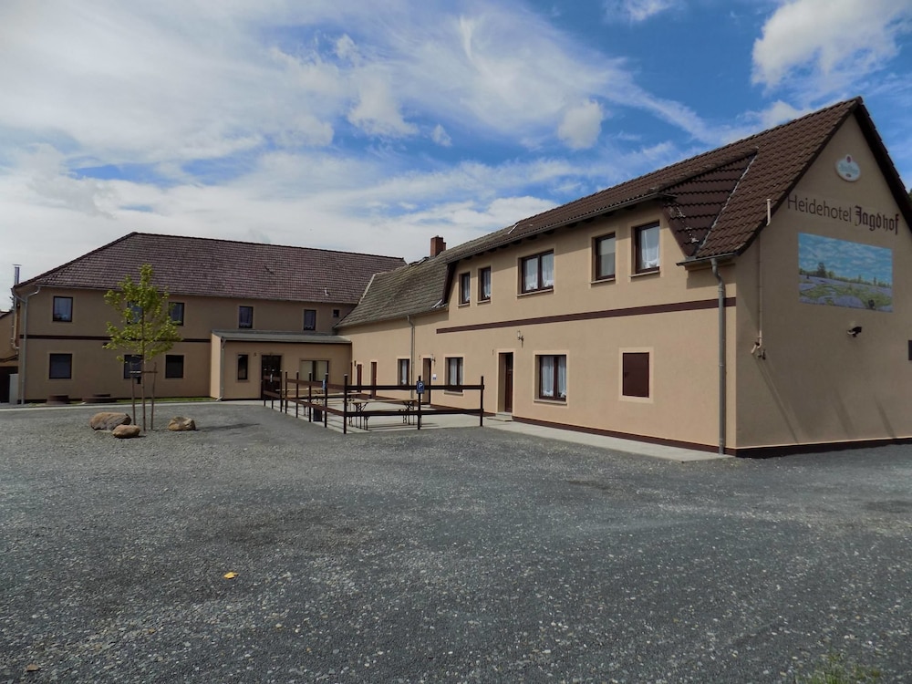 Heidehotel Jagdhof Dobra GmbH
