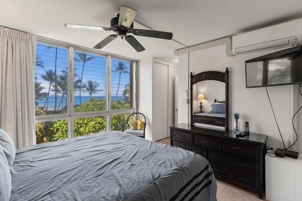 Kamaole Nalu, #303 2 Bedroom Condo by RedAwning view 4