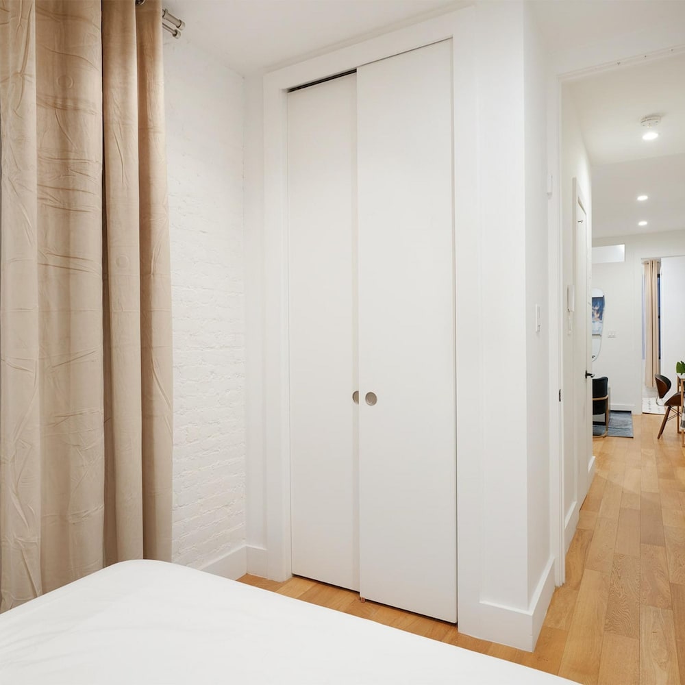 1290-13 Newly Renovated 2 Bedrooms in UES