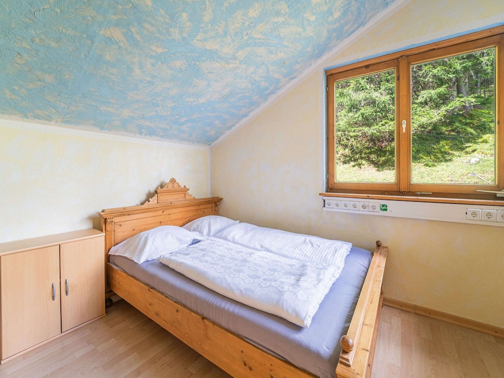 Quaint Alpine hut in the Stubaital With Sauna