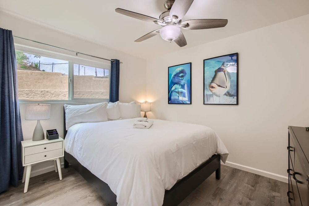 Awesome 6BR - 15 Min To Beach