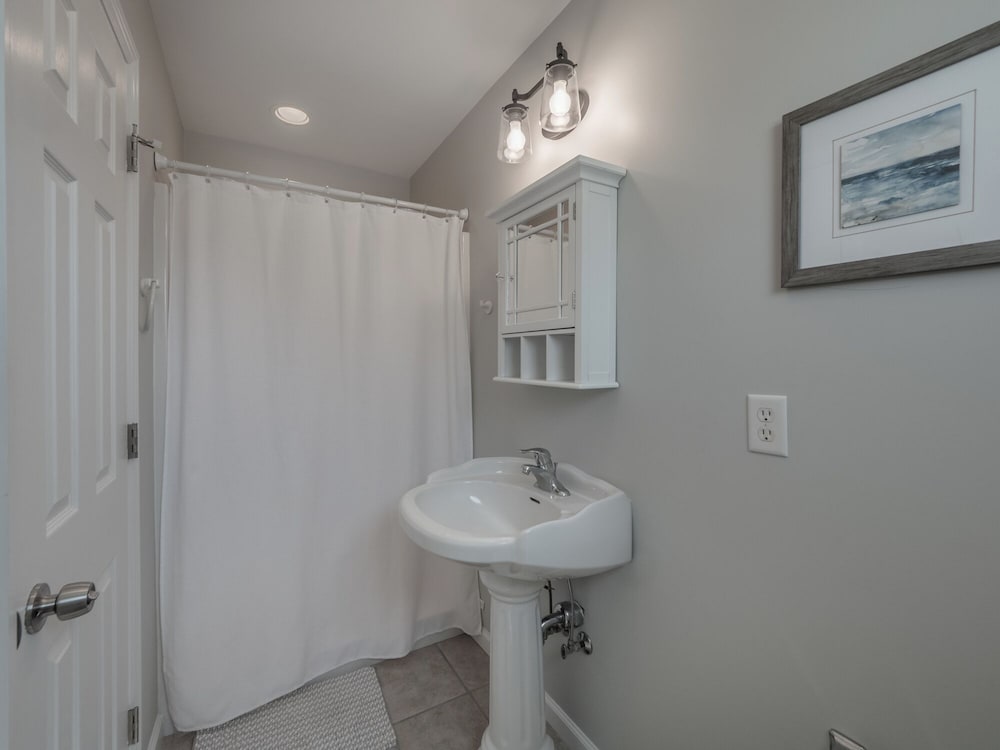 Shore Therapy by Topsail Realty