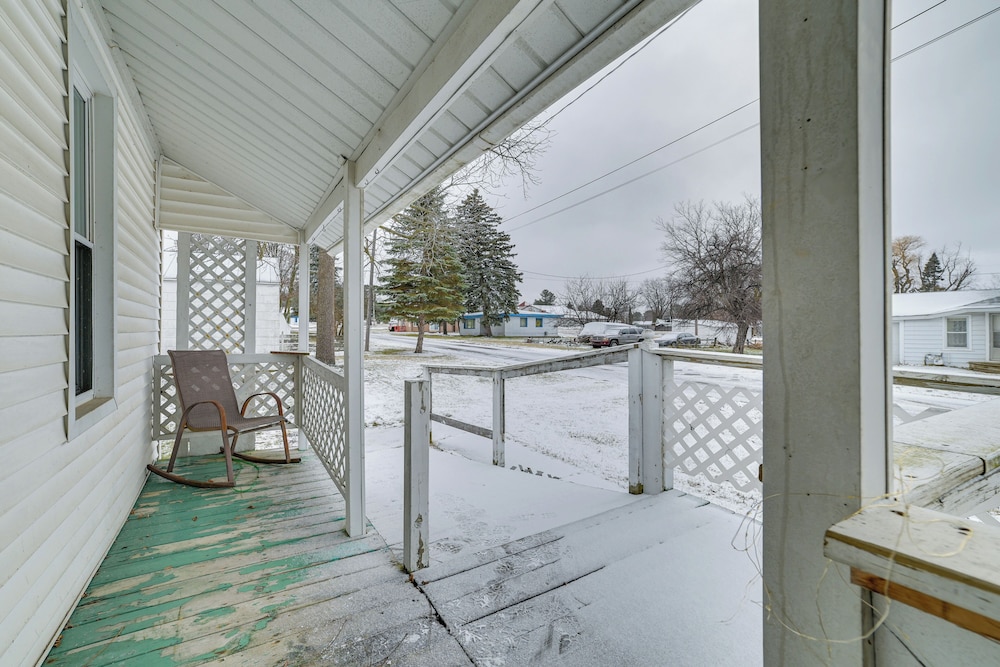 Historic Houghton Lake Getaway Near Shoreline - Property Image 9