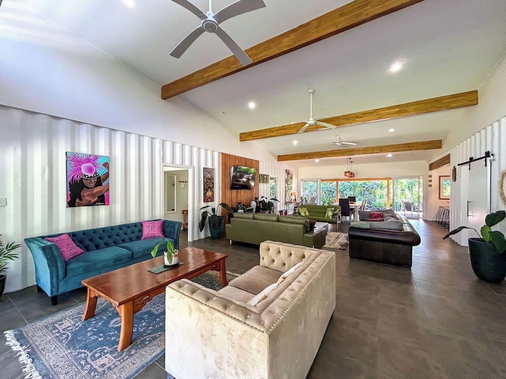 Amori Villa & Cabin