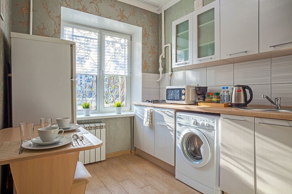 Lux Apartments Strelbishchenskiy
