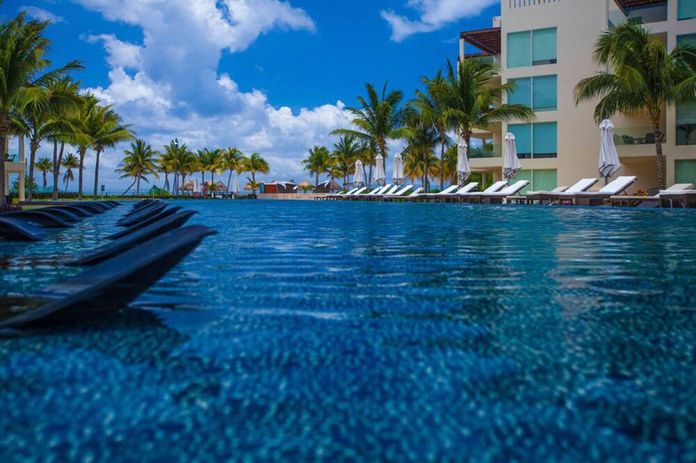 Elements PH22 by Tripintravel
