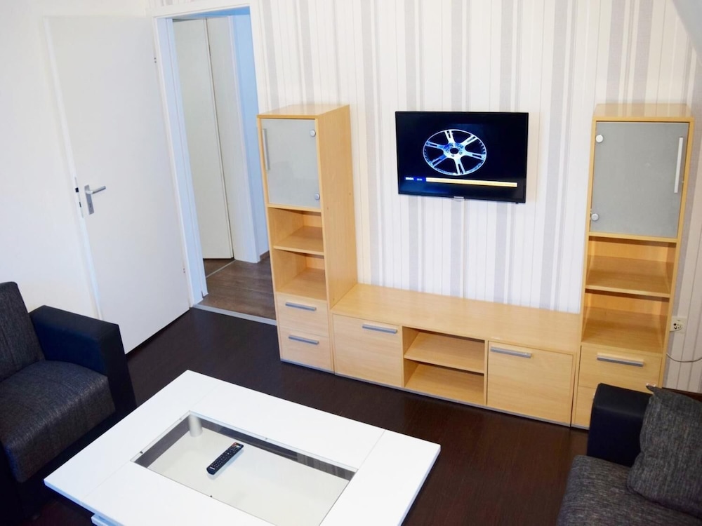 AB Apartment 63 view 3