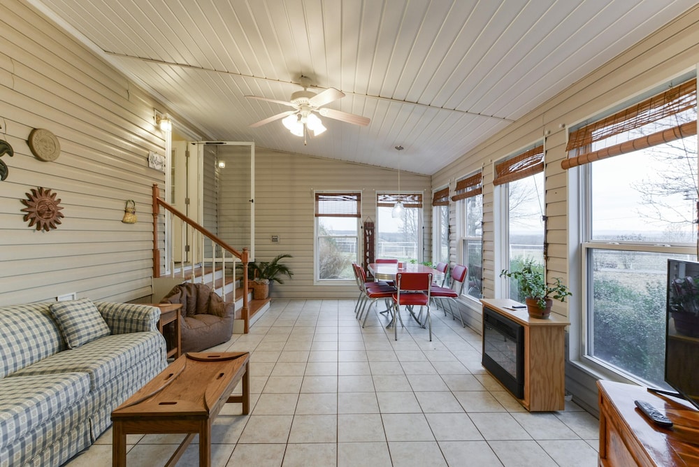 Omaha Vacations - Llama House - Property Image 66