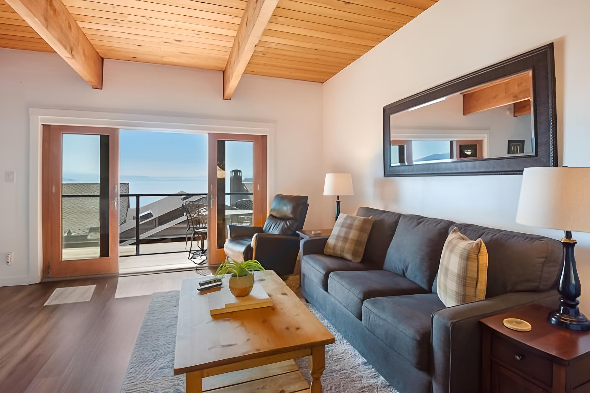 Lakeshore Terrace Delight view 2